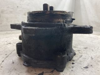 bontott BMW 5 E39 Vákumpumpa