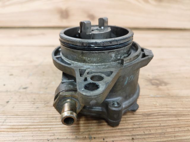 bontott BMW 5 E39 Vákumpumpa