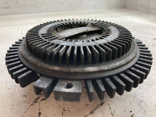 bontott BMW 5 E39 Viszkókuplung