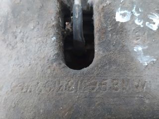 bontott BMW 5 E39 Bal első Féknyereg Munkahengerrel