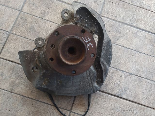 bontott BMW 5 E39 Jobb első Csonkállvány Kerékaggyal