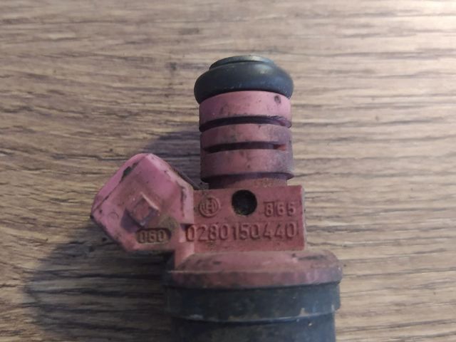 bontott BMW 5 E39 Porlasztó (1 db)