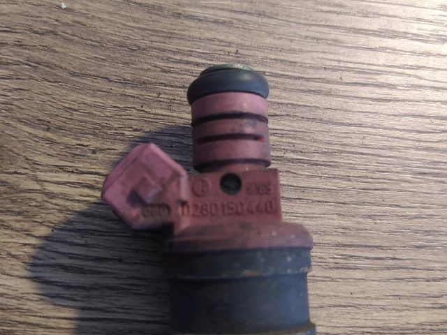 bontott BMW 5 E39 Porlasztó (1 db)