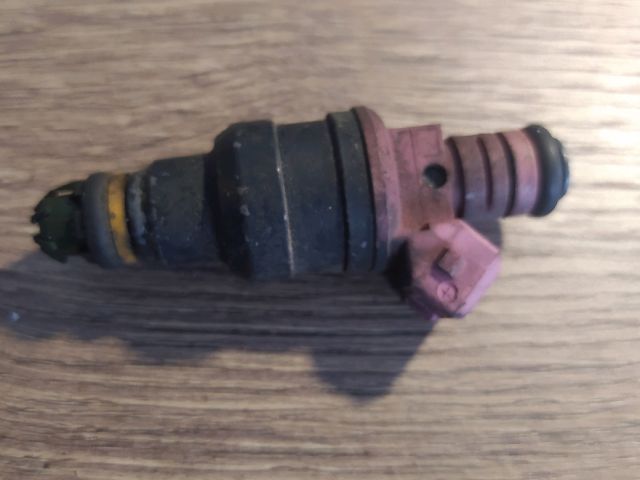 bontott BMW 5 E39 Porlasztó (1 db)