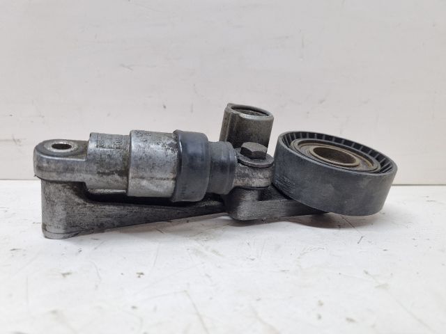 bontott BMW 5 E39 Szíjfeszítő Görgő