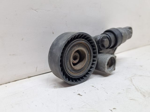 bontott BMW 5 E39 Szíjfeszítő Görgő