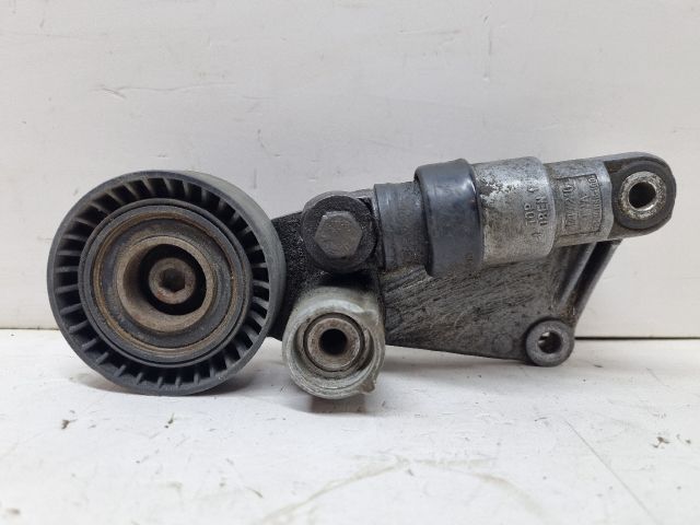 bontott BMW 5 E39 Szíjfeszítő Görgő