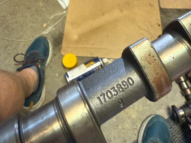 bontott BMW 5 E39 Szívó Vezérműtengely