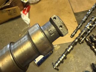 bontott BMW 5 E39 Szívó Vezérműtengely