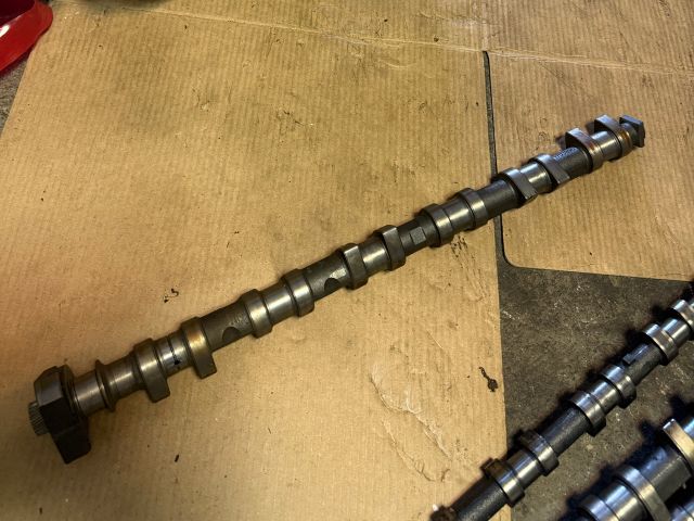 bontott BMW 5 E39 Szívó Vezérműtengely