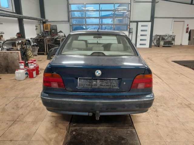 bontott BMW 5 E39 Bal hátsó Féknyereg Munkahengerrel