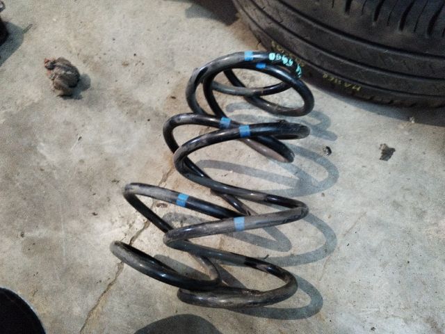 bontott BMW 5 E39 Első Rugó Pár