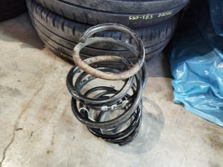 bontott BMW 5 E39 Első Rugó Pár