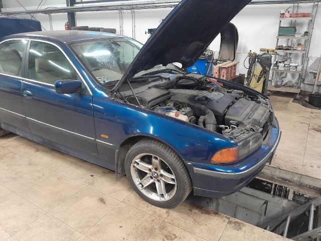 bontott BMW 5 E39 Homlokfal (Üres lemez)