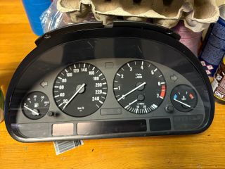 bontott BMW 5 E39 Kilométeróra