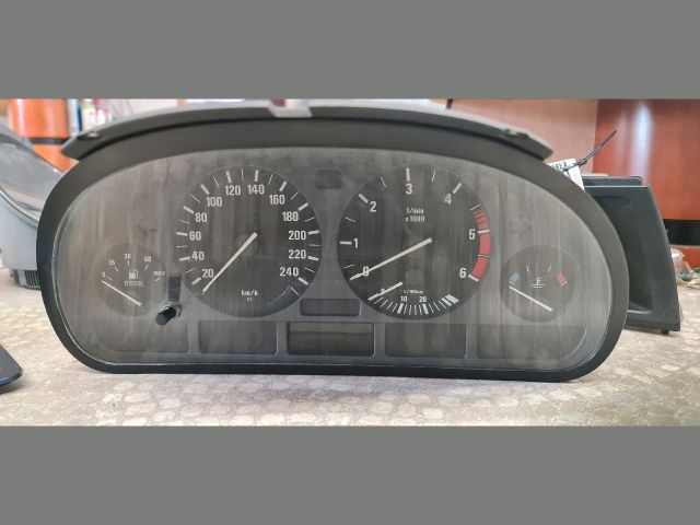 bontott BMW 5 E39 Kilométeróra