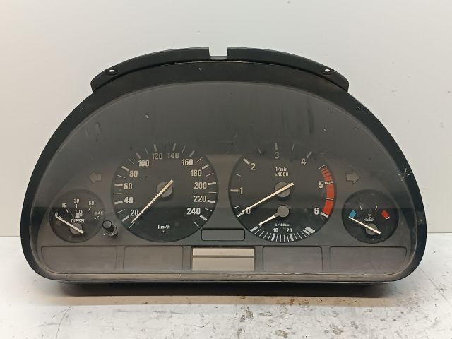 bontott BMW 5 E39 Kilométeróra