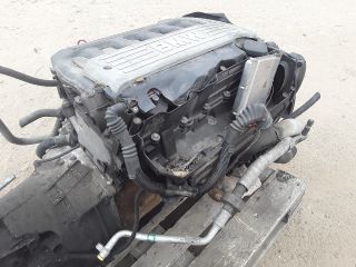 bontott BMW 5 E39 Motor (Fűzött blokk hengerfejjel)