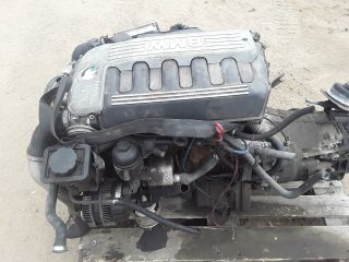 bontott BMW 5 E39 Motor (Fűzött blokk hengerfejjel)