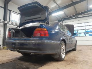 bontott BMW 5 E39 Motor Tartó Bak Jobb