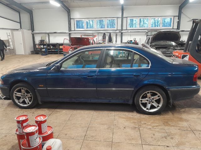 bontott BMW 5 E39 Motor Tartó Bak Jobb