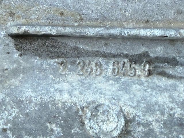 bontott BMW 5 E39 Olajteknő