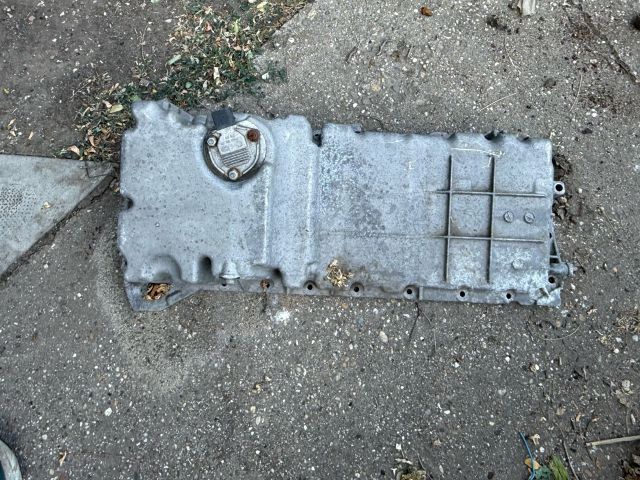 bontott BMW 5 E39 Olajteknő