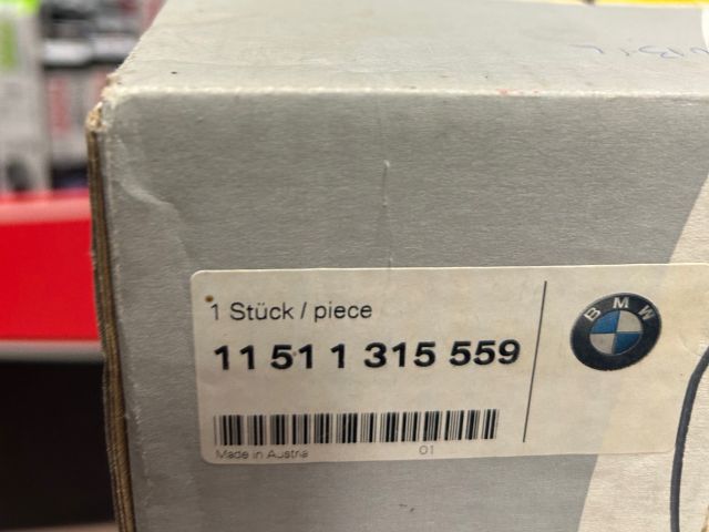 bontott BMW 5 E39 Vízpumpa