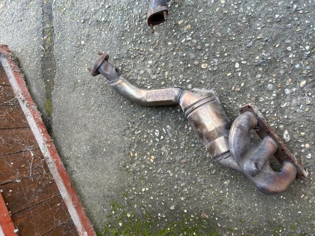 bontott BMW 5 E39 Katalizátor