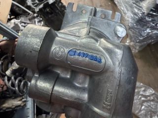 bontott BMW 5 E39 Olajszűrő Ház