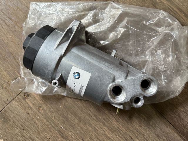 bontott BMW 5 E39 Olajszűrő Ház