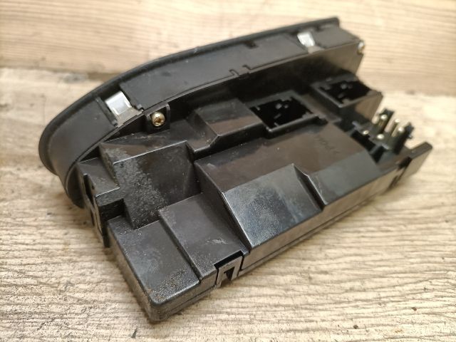 bontott BMW 5 E39 Ablakemelő és Tükör Kapcsoló