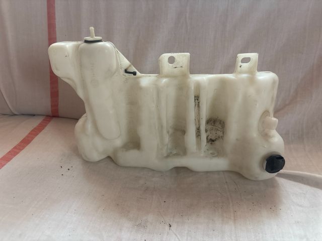 bontott BMW 5 E39 Ablakmosó Tartály