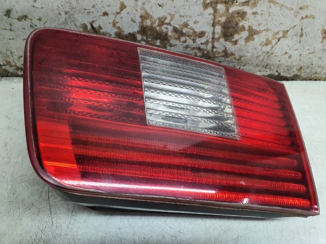 bontott BMW 5 E39 Bal Belső Hátsó Lámpa