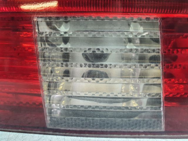 bontott BMW 5 E39 Bal Belső Hátsó Lámpa