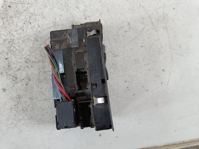 bontott BMW 5 E39 Bal első Ablakemelő Kapcsoló