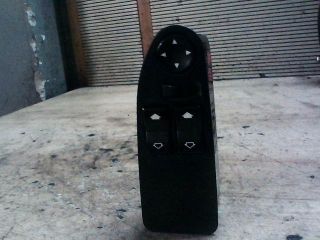 bontott BMW 5 E39 Bal első Ablakemelő Kapcsoló