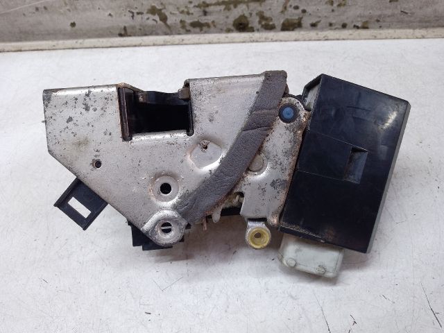 bontott BMW 5 E39 Bal első Ajtózár