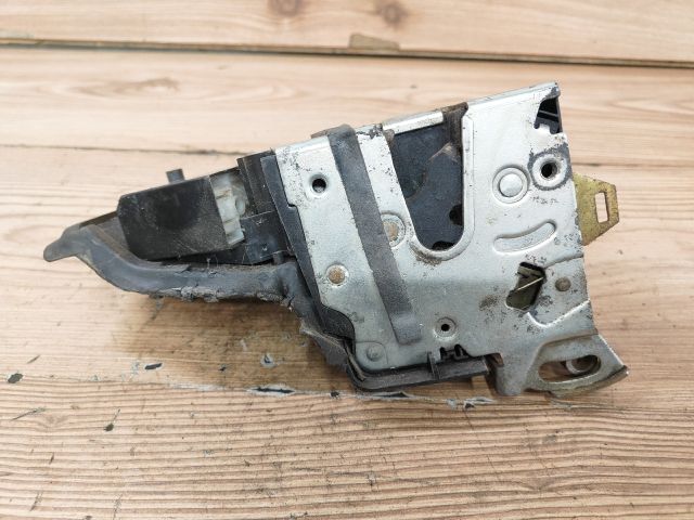 bontott BMW 5 E39 Bal első Ajtózár