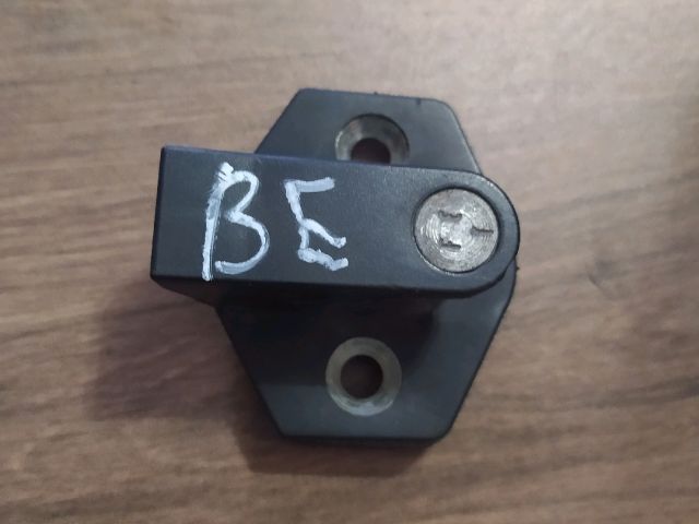 bontott BMW 5 E39 Bal első Ajtózár