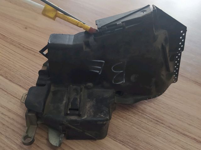 bontott BMW 5 E39 Bal első Ajtózár