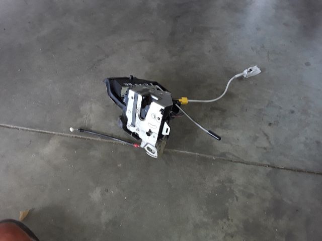 bontott BMW 5 E39 Bal első Ajtózár