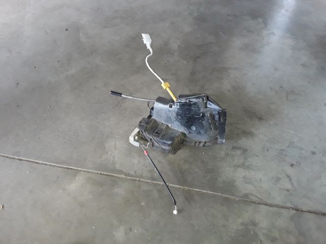 bontott BMW 5 E39 Bal első Ajtózár