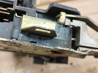 bontott BMW 5 E39 Bal első Ajtózár