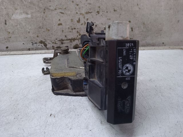 bontott BMW 5 E39 Bal első Ajtózár