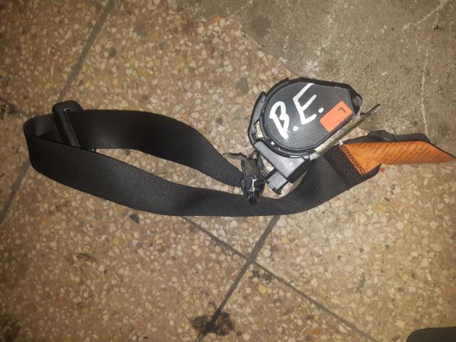 bontott BMW 5 E39 Bal első Biztonsági Öv