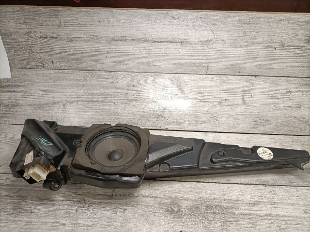 bontott BMW 5 E39 Bal első Hangszóró
