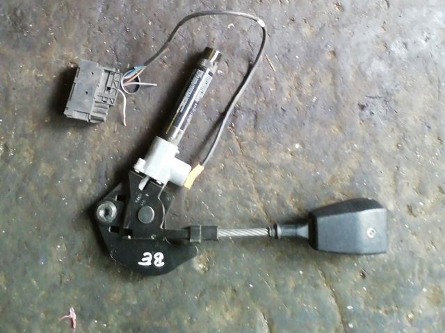 bontott BMW 5 E39 Bal első Övfeszítő