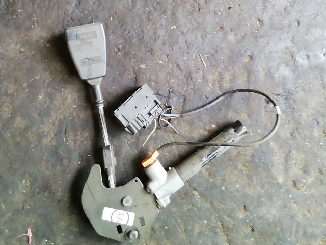 bontott BMW 5 E39 Bal első Övfeszítő