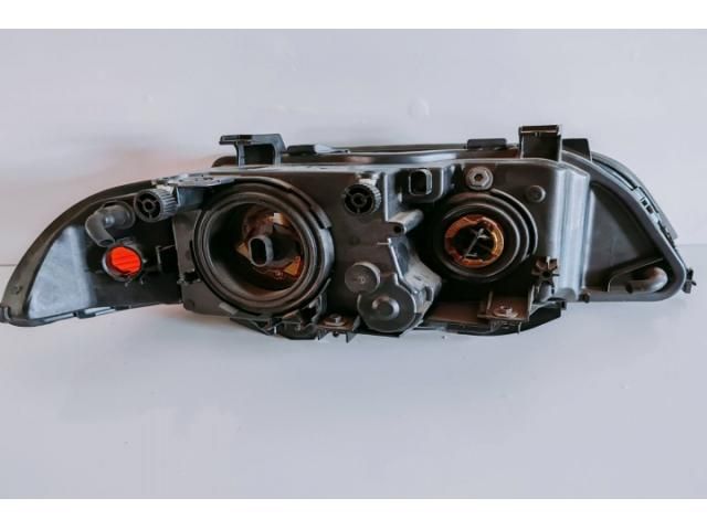 bontott BMW 5 E39 Bal Fényszóró